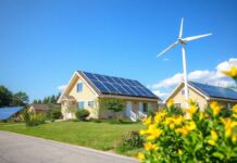 The Intersection of Real Estate and Renewable Energy: A Solar-Powered Future The Intersection of Real Estate and Renewable Energy: A Future Powered by Solar Energy